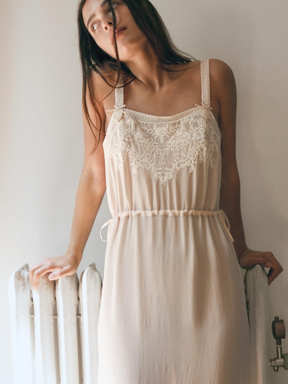 EMBROIDERED TIE-DETAIL MIDI DRESS